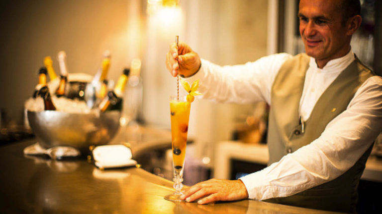 Support for retail, hospitality and leisure businesses that pay business rates